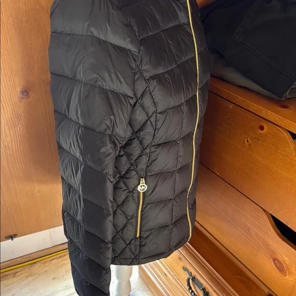 Michael Kors Black Quilted Puffer Jacket with Gold Zipper - Picture 3 of 8